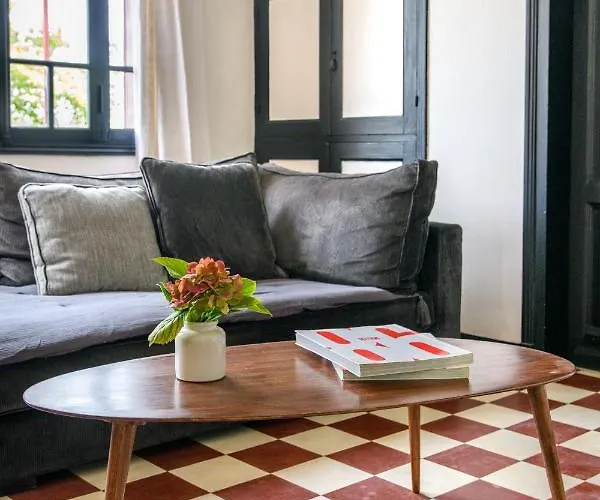 Couette-café Chateau Cazevert